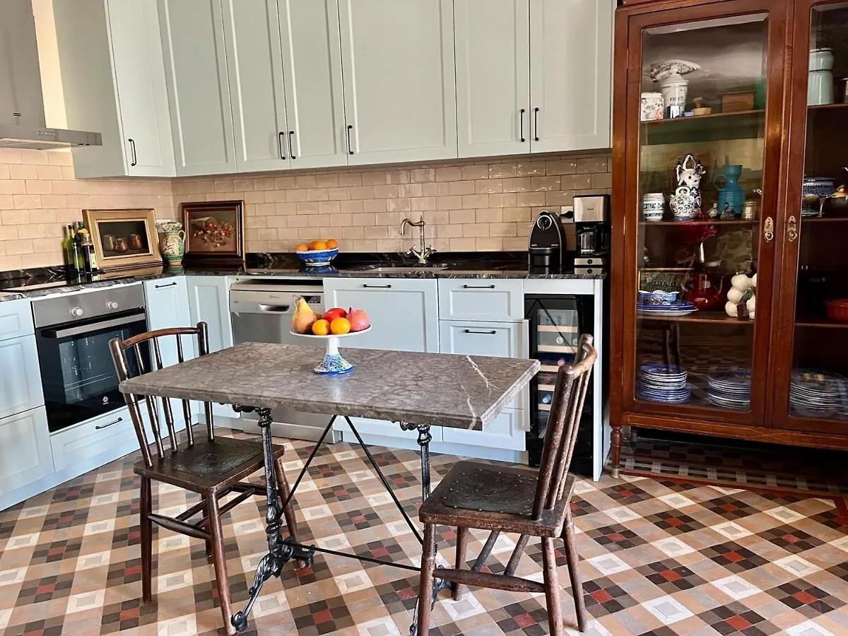 Fabulous Luxury In Best Location Of City Centre Барселона 0*,